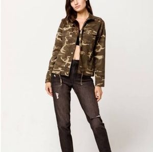 Tillys Camo Jacket Size M NWT